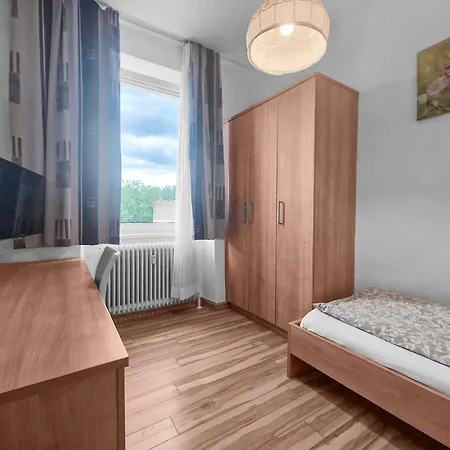 Josef Wolfik Strasse 10