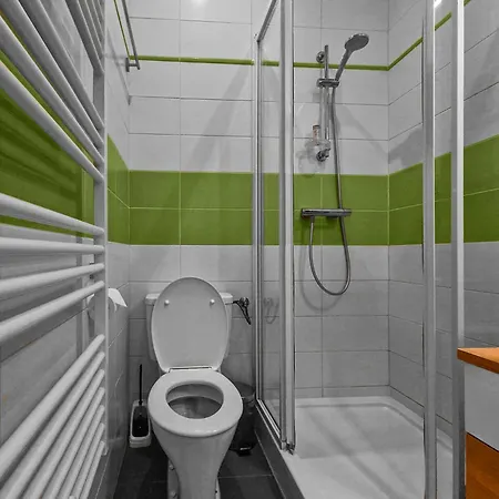 Josef Wolfik Strasse 10