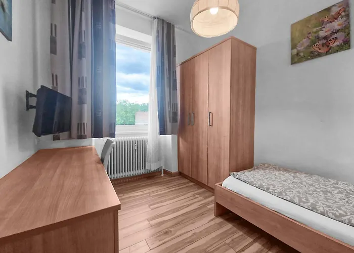 Josef Wolfik Strasse 10