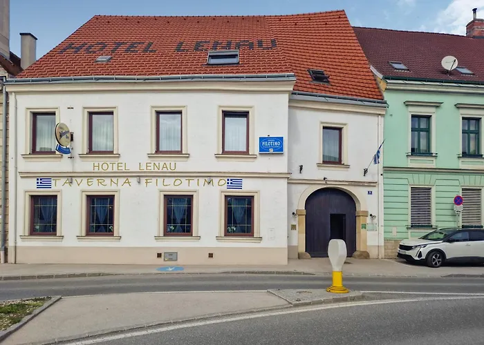 Josef Wolfik Strasse 10 *